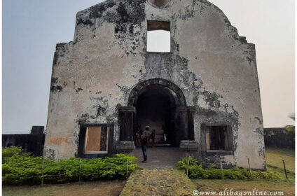 Korlai - Church inside