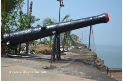Khanderi Fort Canon