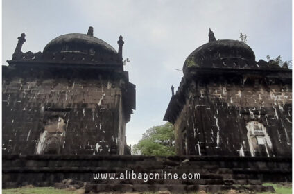 Khokri Tomb side view
