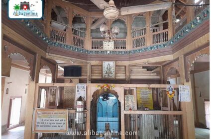 Bhogeshwar Temple - Wooden work